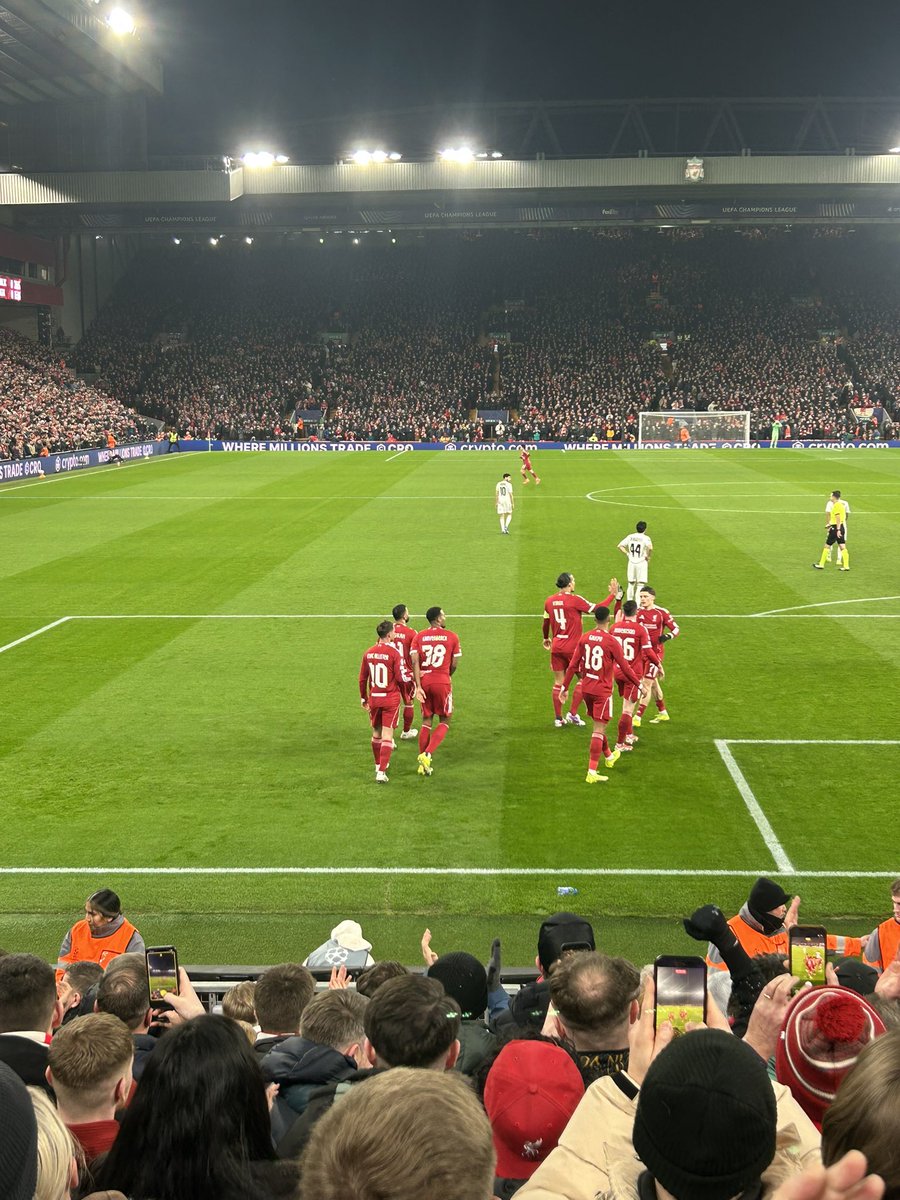 CaseyMorley11's tweet photo. Niceone @REDTICKETSYNWA_ sorting me out champions league game last week. 👍🏼🤛🏼 https://t.co/8t8kLBS2AX