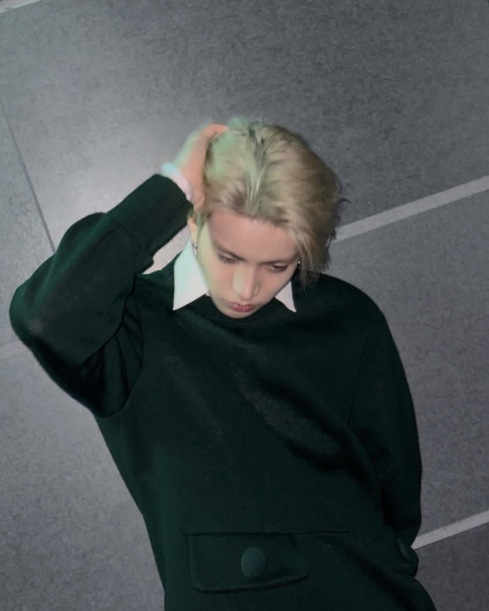 PRADA FW26 MENSWEAR COLLECTION.
The latest collection I wear feels comfortable to use, the outfit and style always give a mature and charming impression in every collection.