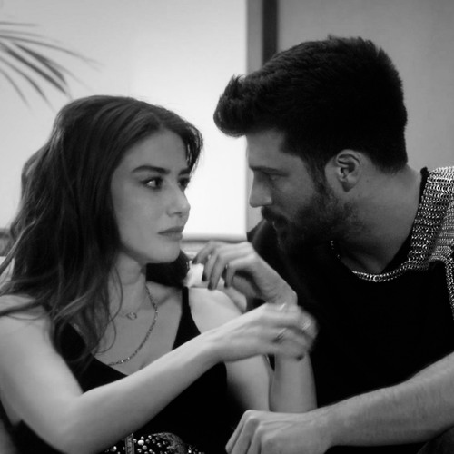 ❌ Bay Viernes Forever ⭕
Siempre en mi corazón 
#CanYaman
#ÖzgeGürel
#BayYanlış
