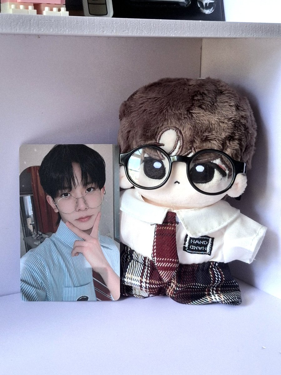 youjmna's tweet photo. [06.02.26] : not today's mail ꣑୧

uniform look (with glasses)🤏🤓 https://t.co/bz25wyZiAe