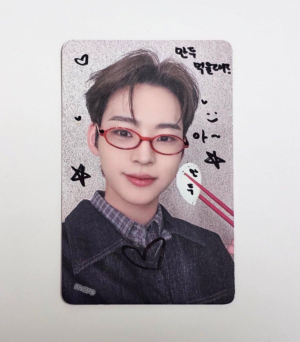 hyo_mare's tweet image. 만두 먹을래? 🥢🥟
아~~😊   
ദി(⎚_⎚ )
#효진 #온앤오프