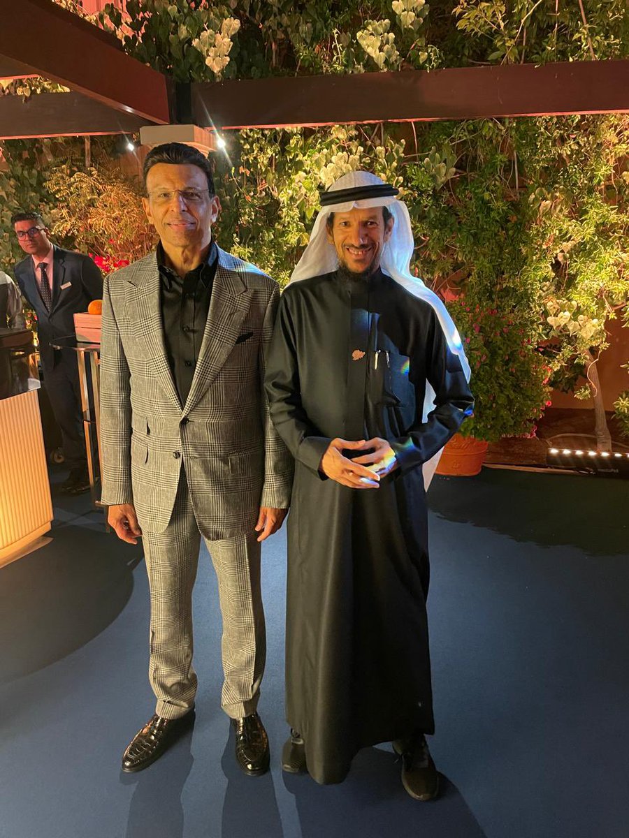 منصور المنصور. tweet media