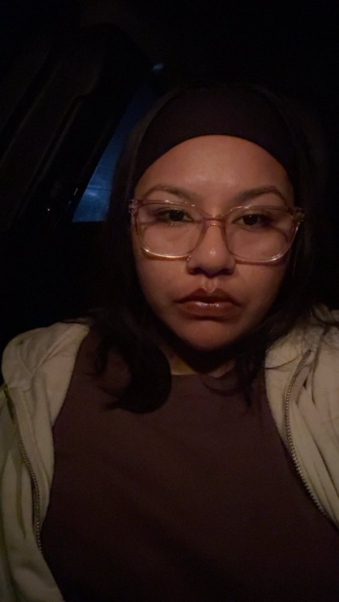 groovybloo's tweet photo. in luv with me <3 https://t.co/Lf8PztmheQ