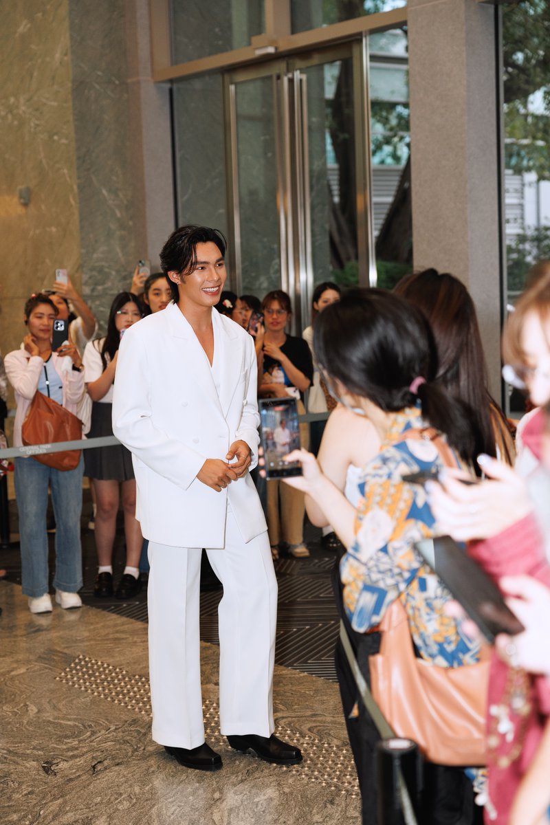 peterderiy tweet media