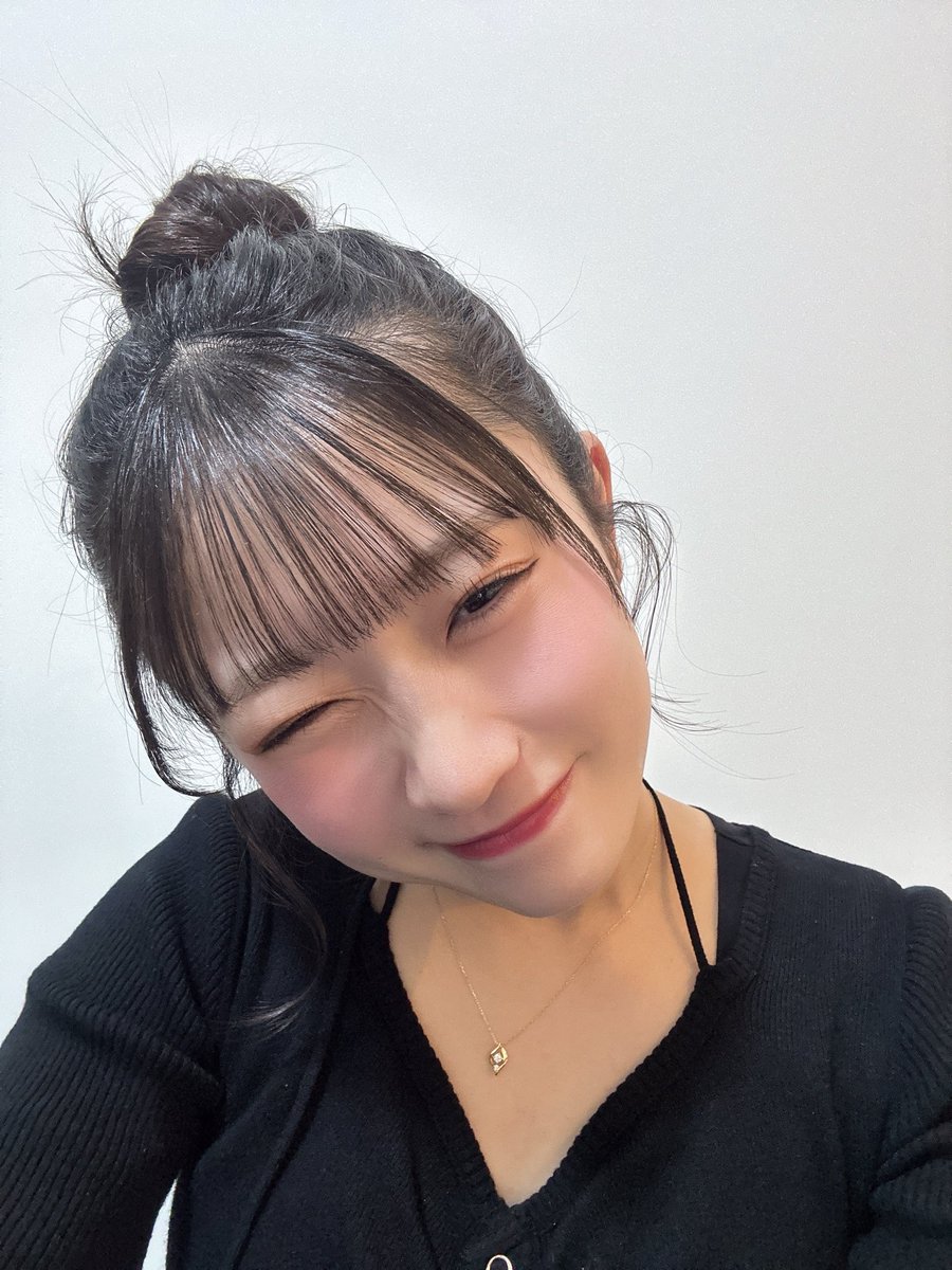 明日ね、10:00～20:00まで 『#僕青SHOWROOM リレー配信』するんだ~！ 1