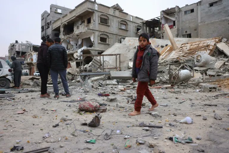 AJEnglish's tweet image. Two Palestinians have been killed by Israeli forces in the northern Gaza Strip, say emergency services aje.news/aim6tk