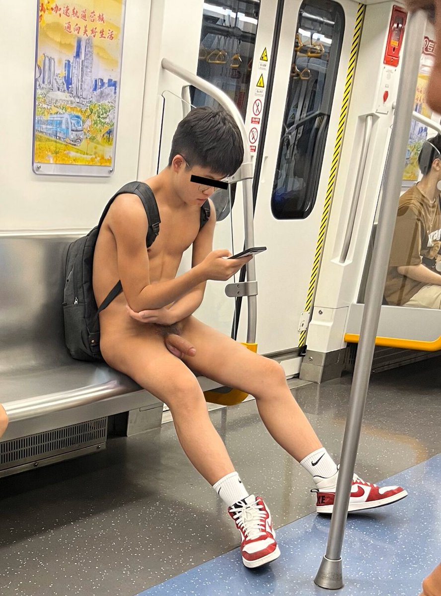 白龙一键脱衣一键去衣一键换脸 tweet media