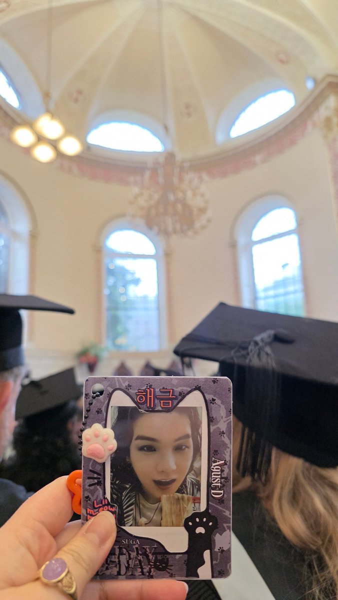 My trials are ending in full bloom 💜🥰👩🏻‍🎓🥹
<a href="/BTS_twt/">방탄소년단</a>
