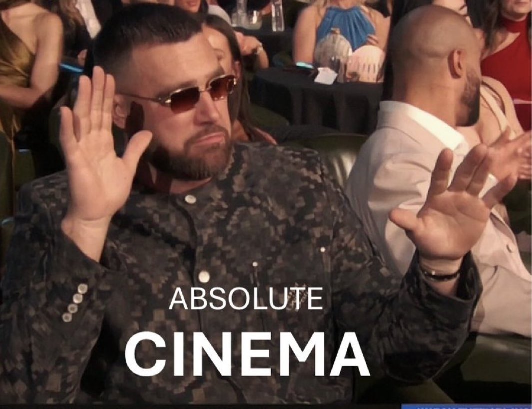 El video de Opalite está hermoso. 

REVIVIÓ EL CINE