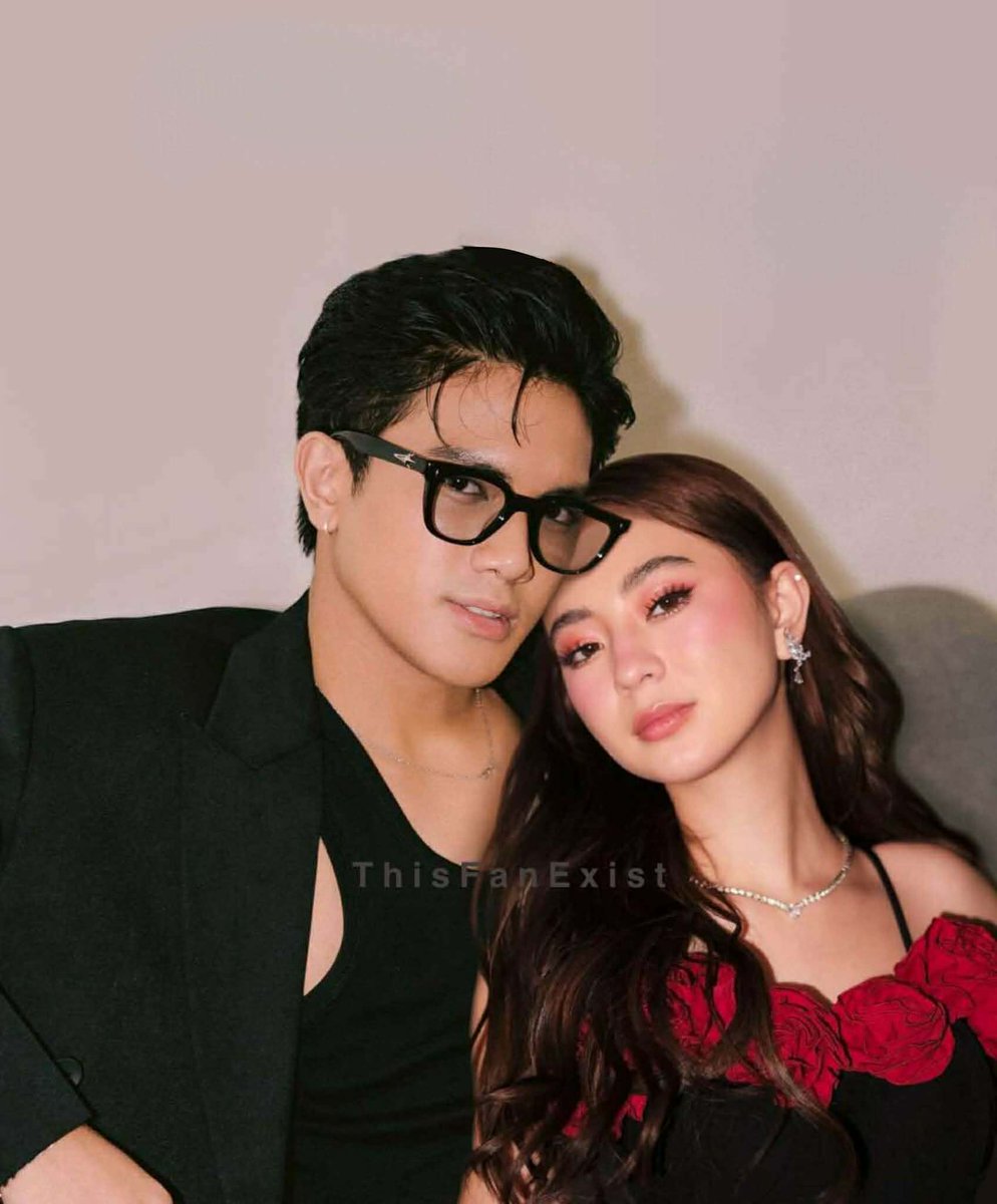 Itsfeyangie's tweet photo. Hindi naman sa pinipilit ko.... kami nalang kasi ang piliin n’yo, ’pag luging-lugi na kayo, pwede samin tumaya. 

JARREN BREWS ILOCOS
#JarFyang https://t.co/IxjJjhw8qd