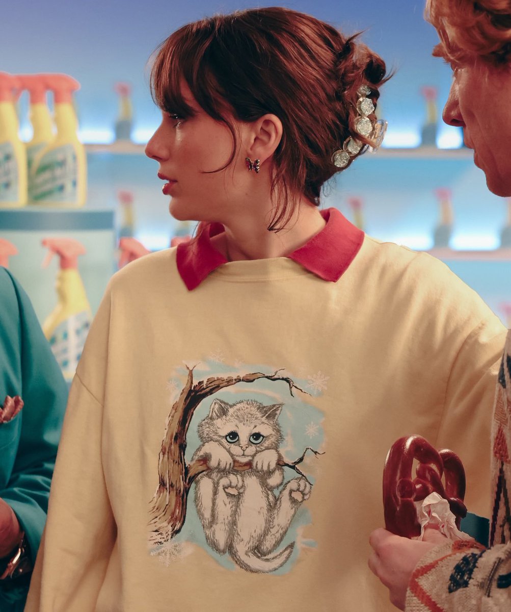 swiftespos's tweet photo. VOLVIERON LOS VIDEOS MUSICALES 
REVIVIÓ EL STORYTELLING 
NUNCA DEJA DE SUBIR EL NIVEL https://t.co/Ls8HmhKJr9