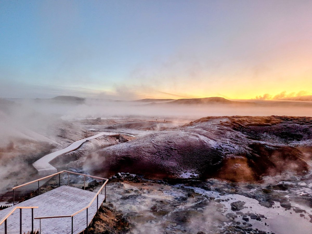 BusTravel Iceland tweet media
