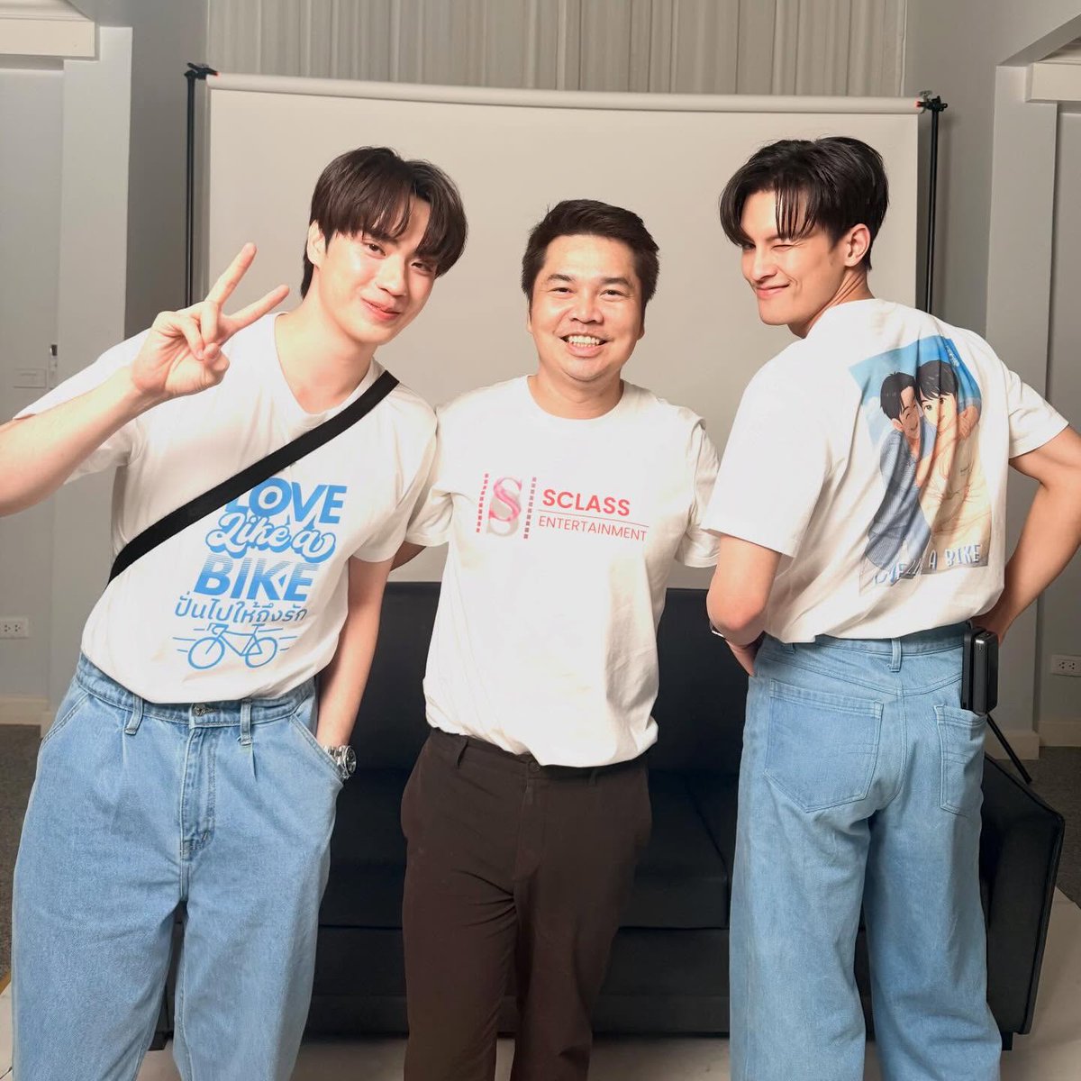 IG : manager_s_thun

“น้องๆน่ารักเเละมืออาชีพมาก มาสุ &amp; ตี๋ธนพล ❤️ ” 

#LoveLikeaBike #ปั่นไปให้ถึงรัก
#TEeThanapon #ตี๋ธนพล 
#Masu #มาสุ #MasuTEE