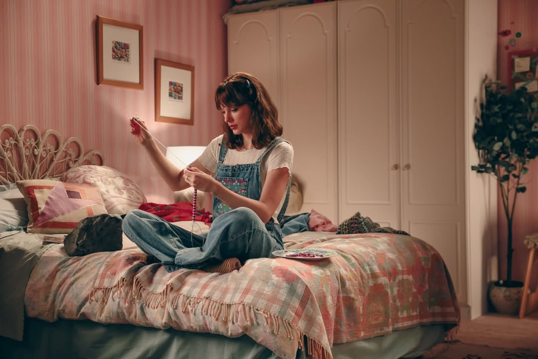 PRINCESA!

Taylor Swift para o clipe de “Opalite”. 🩵