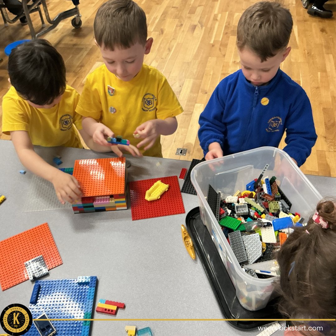 wearekickstart's tweet image. The children at @canon_burrows have been working together to build their very own LEGO houses 🧱🏠

#CanonBurrowsPrimary #Teamwork #LEGOFun #LearningThroughPlay #Kickstart