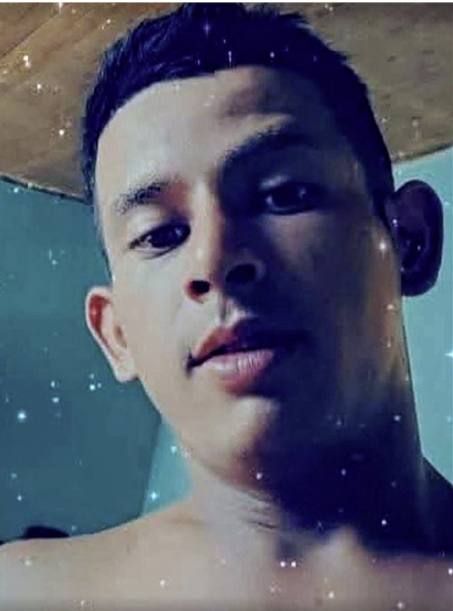 RECUERDEN ESTA FOTO. VIRALICEN.

La cacería humana para dar con un violador prófugo en Corrientes al que persiguen por todos lados.

Los procedimientos, que incluyen drones, se centran en el sur de la provincia, cerca del límite con Entre Ríos.
El acusado fue localizado en una