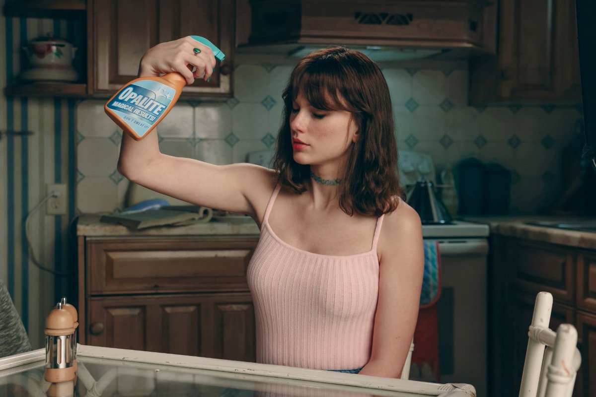 About Music tweet media