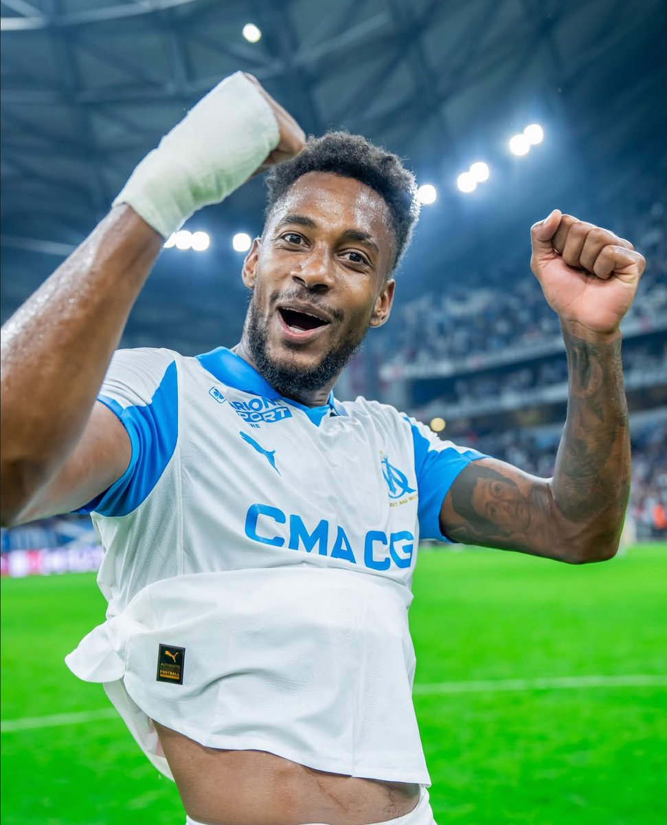 Mordu2OM's tweet image. Arrivé sur la pointe des pieds, sans gros potentiel, on a découvert un joueur attachant, investi et qui a même dépassé les attentes qu’on avait placées en lui.

Vraiment triste que cette histoire se termine ainsi. Même si le club a fait un bénéfice.

Bonne route Amir 🇵🇦