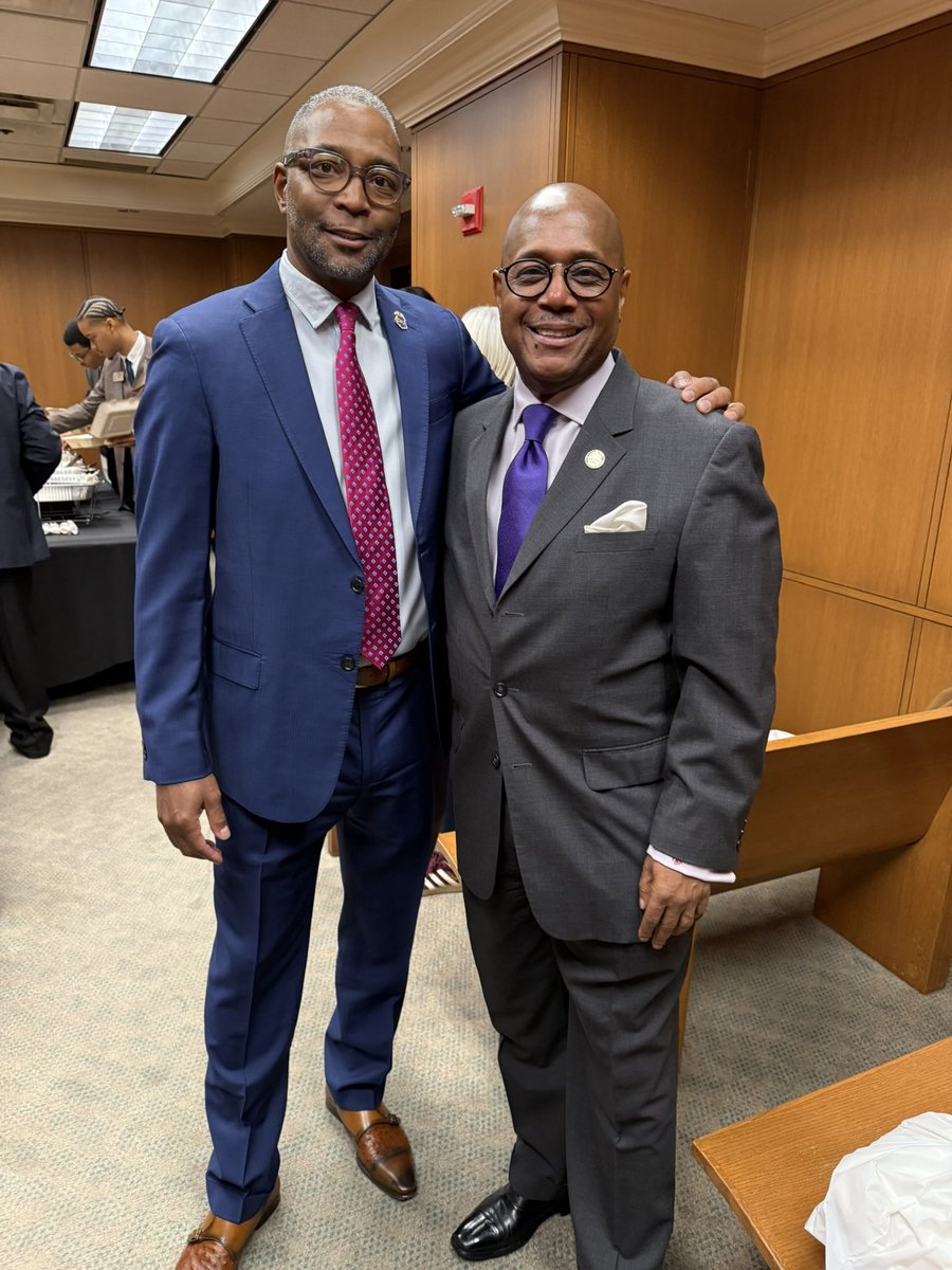 ucmayorvince's tweet image. A great day at the Georgia State Capitol celebrating Fulton County Day with exceptional leaders and our Fulton Legislative Delegation. Proud to represent Union City and the strength of Fulton County! #FultonCountyProud #UnionCityGA #LeadershipInAction
@FultonInfo @UnionCityGov