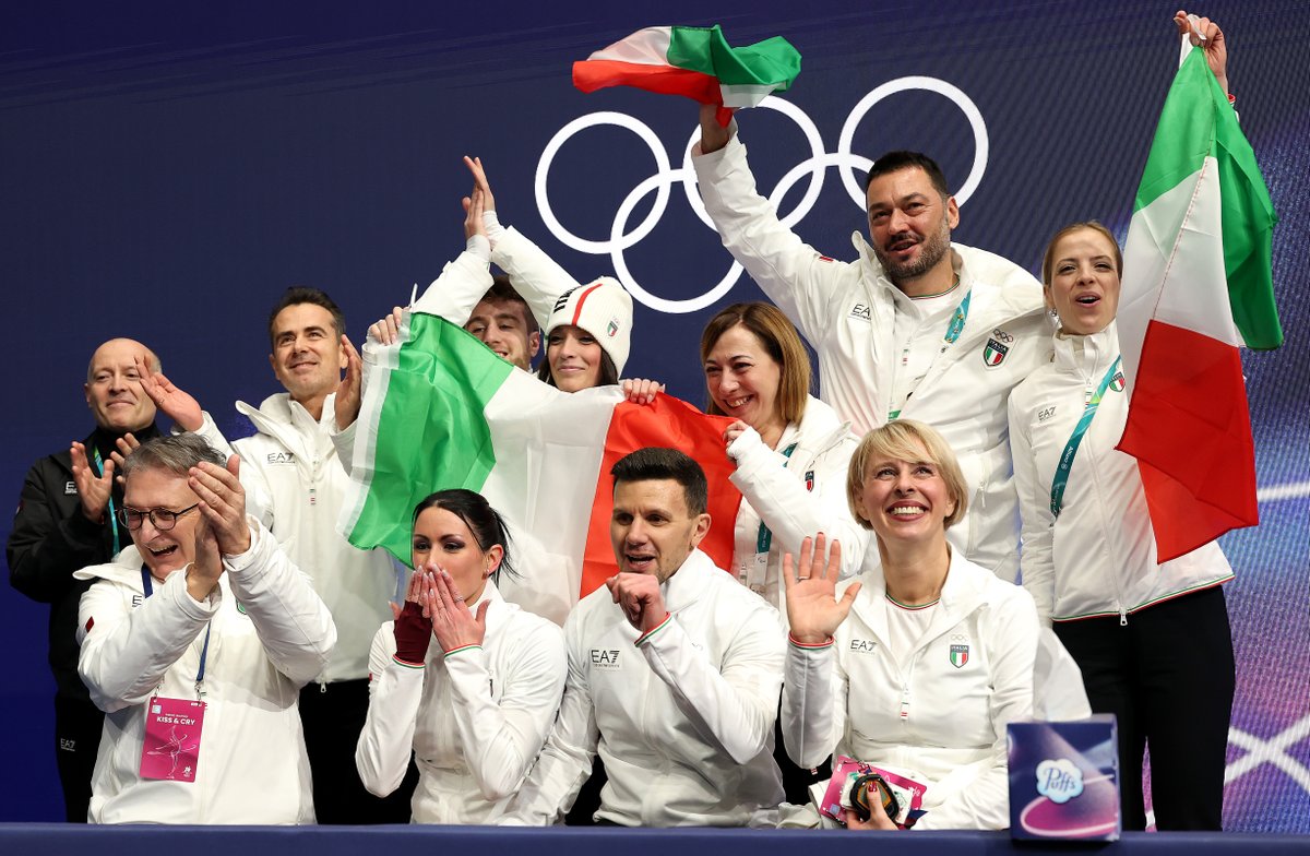 Olympics's tweet image. All the emotions in the team event kiss and cry 🥹

#MilanoCortina2026 #FigureSkating