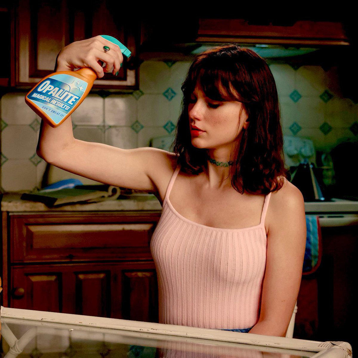 Taylor swift goes brown hair for the “Opalite” music video