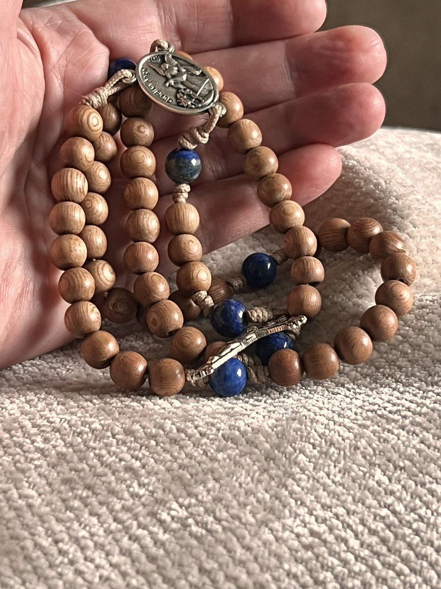 CarmeliteAnna's tweet photo. First Friday is upon us again! Time for another rosary GIVEAWAY! I’ve been busy lately making rosaries to add to my store, quite a few wooden ones as they seem to be popular. Here is a lovely rosary with medal if St Michael and guardian angels.
To enter please share and comment with your favourite saint!
Competition is open to all worldwide.