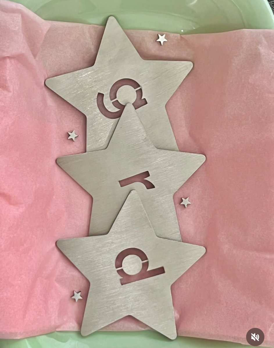 ความฟินวันนี้ 💭♥️ สั่งรองเท้าแตะของ gurdy ไปละ ดีเทลน่ารักมากจริงๆๆ สี olive ที่จริงใจจ 🫒💌🤳🏼⭐️🐟