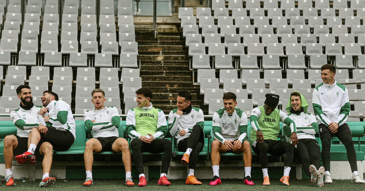 Con este grupo al fin del mundo🤍💚