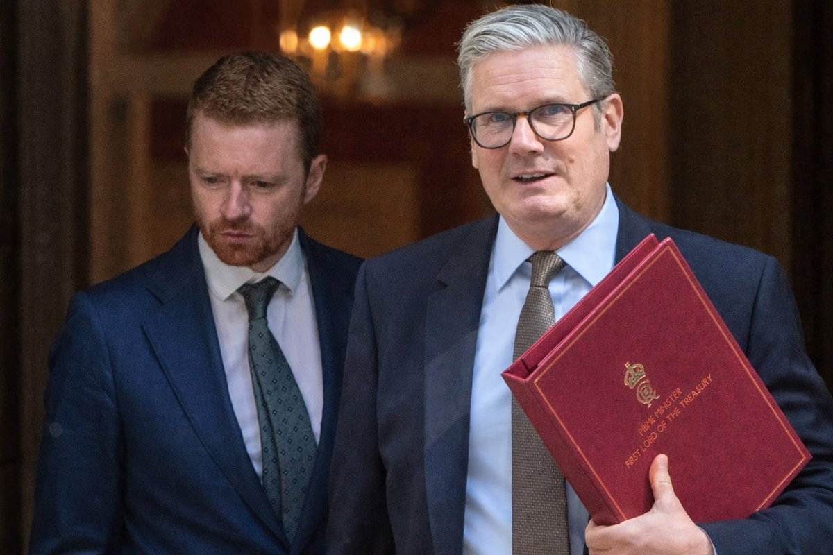 SuperbubbleCo's tweet image. Patriotic Irishman Morgan Mcsweeney doing his best to take down the British government 

10 times the fighter any provo ever was