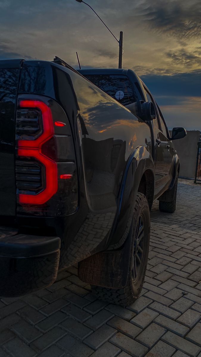 🚏🛻 Perjalanan menuju lokasi yg dituju bersama istri tercinta. Kita kebetulan udh di Bali , berlibur dan bersambung datang ke acara teman kami di esok hari. Cuaca bagus sekali sendu sendu nyaman sekali.