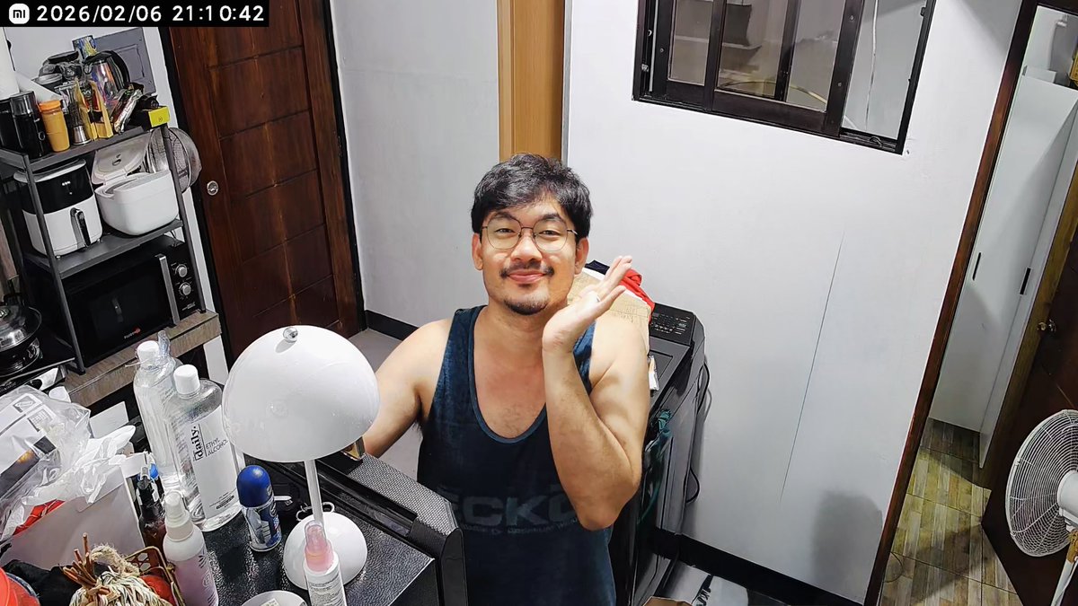 ⚡️AJ tweet media