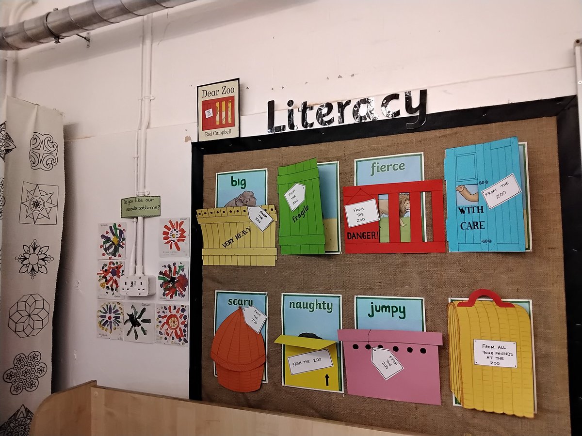 MarlboroughPrim's tweet image. Nursery are busy learning the story Dear Zoo. We have been learning the animal names and why the animals were sent back. #dearzoo #nursery #eyfs #leightrust