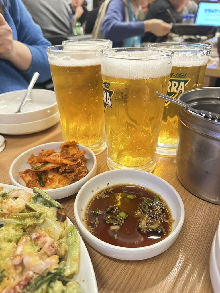 prayfor_hs's tweet image. 치킨수제비학과를 전공해버린 이상 나는 영원히 대중의 입맛으로 돌아갈 수 없다....