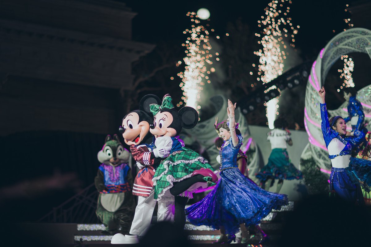 hy_421_d's tweet photo. 夜回がとても綺麗で良かった。

Dance the Glove!
#WaterfrontPark #tds https://t.co/4vUQ5JOBPf
