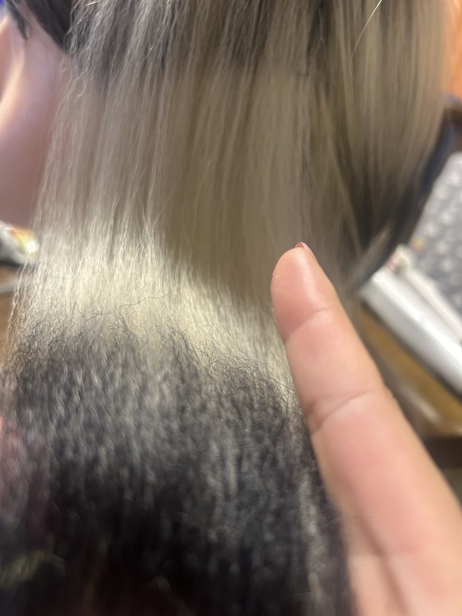 パウのウィッグのふかし入れてるんだけど理想的すぎて嬉😌