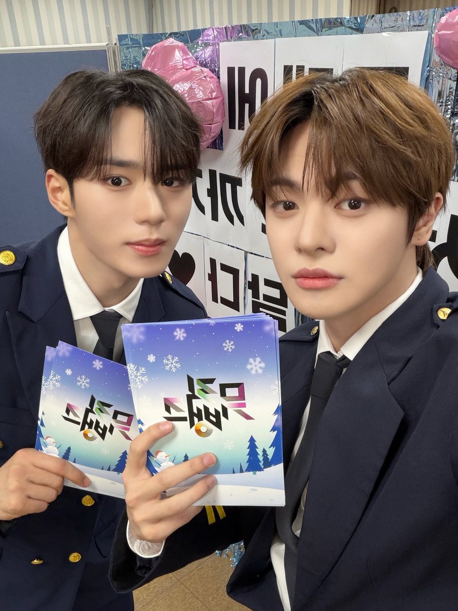 ILEELEOO's tweet photo. It was really great being with our reliable eldest member, @Jun_nseo @JUNSE0 hyung. I sincerely thank Music Bank for giving me such a meaningful opportunity. We’ll keep working hard to show our best side as Alpha Drive One, so please continue to look forward to us. Thank you! https://t.co/dUrp1hbccO