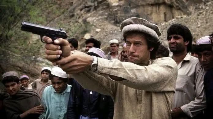 UlMudasir69064's tweet photo. This pakistani bro is Mentioned in the epstein files but as a threat🔥
#EpsteinEmails
#FlightLogs
#EpsteinSecrets
#EliteConnections
#GhislaineMaxwell
#JusticeDepartment / #DOJ
#EpsteinTransparencyAct https://t.co/acxYlRNvaR