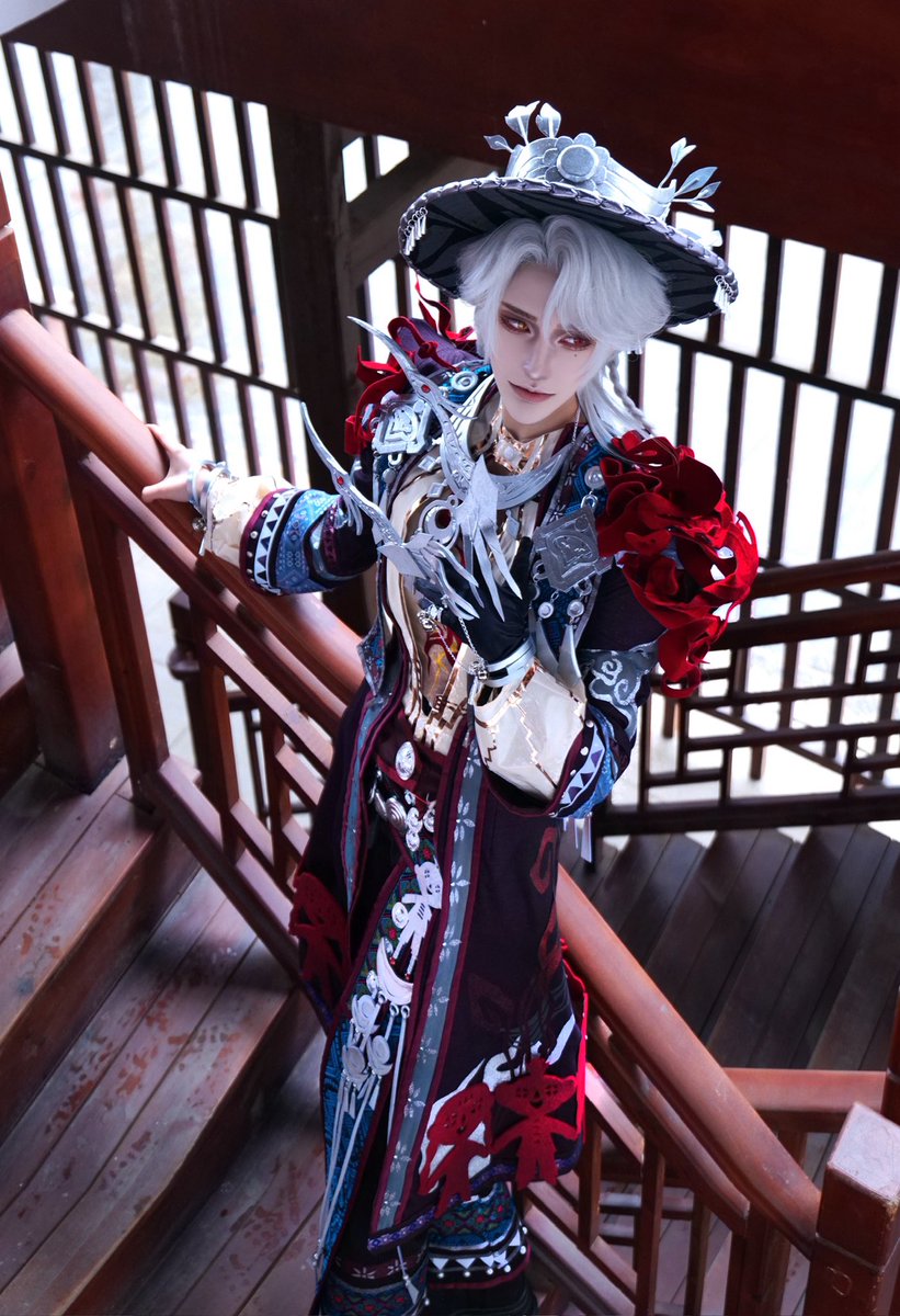 Koma55_2Hina's tweet photo. 🏮
#IdentityV #IDV #identityvcos
#JackTheRipper #IDVRipper
#cosplay #コスプレ #coser https://t.co/y4HuDZZZEu