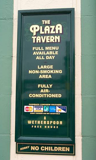 TyneSnapper's tweet photo. #Fenham #NewcastleUponTyne Back in the past - The Plaza Tavern on West Road, Newcastle upon Tyne. Wetherspoon's pub converted from the former Plaza Cinema which opened on this day 6th February 1928. Been closed for years now and in a bit of a state. https://t.co/YhJIlcSSKm