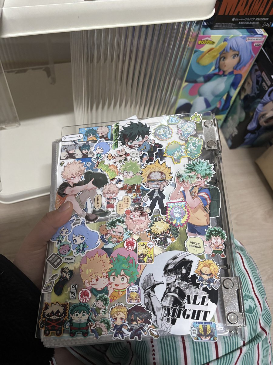 내 히로아카 바인더 너무 행벅하고 더 체워야겠어 ㅇㅇ