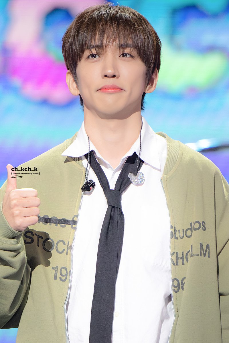 편집된 내용이 많은 것 같아 아쉬워서 녹음본 받쓰 파일 공유합니다..!(~2/8 일요일 23:59)

-맞춤법 및 띄어쓰기에 오류가 있을 수 있지만 너그러이 넘어가주세요:)
-호응 소리에 묻혀 들리지 않는 부분은 어물쩍 넘어간 곳이 있습니다(회색 글씨)
-최대한 어투 그대로 쓰다 보니 쉼표나 말줄임표가