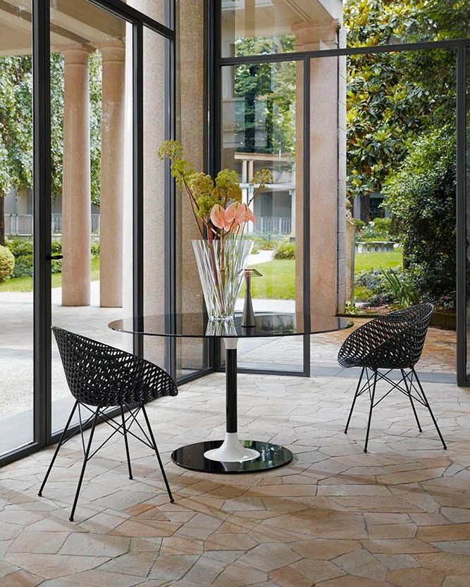 Kartell, ikonik sandalyeleri, modern yemek masaları, şık aydınlatmaları ve dekorasyon ürünleriyle sofralarınıza özgün bir dokunuş katıyor. 💫

#cumbaselection #kartell #furniture #dekorasyon #decoration #mobilya #masterschair #masterssandalye #masterskartell