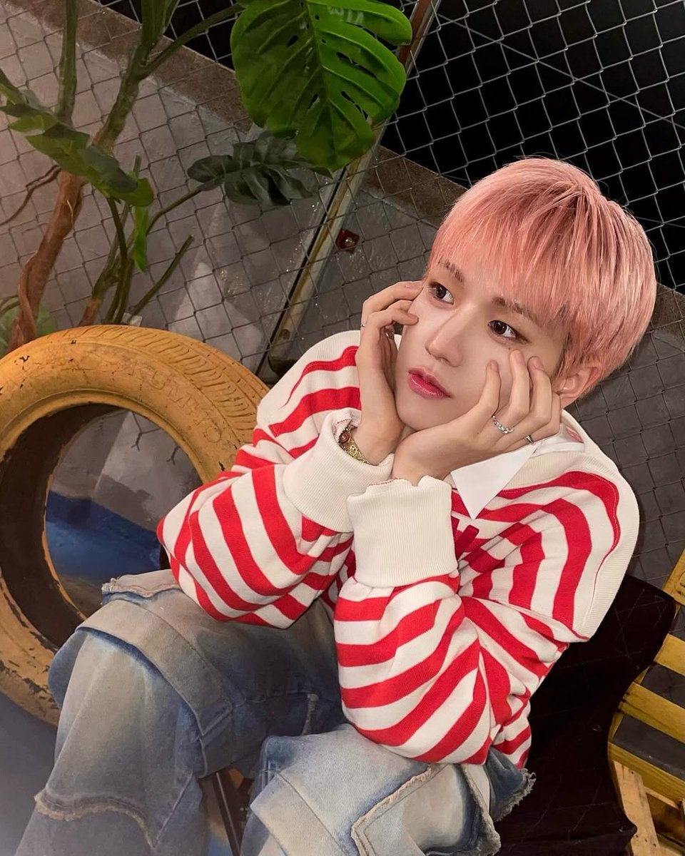 애햄이 tweet media