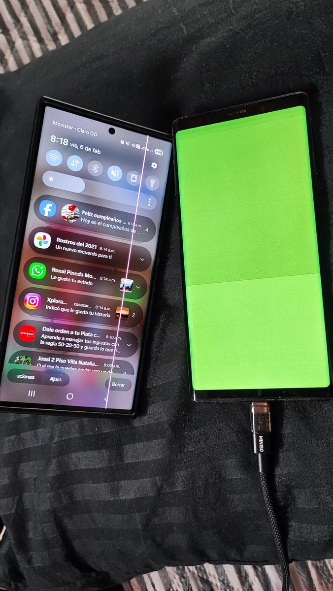 WbcObras's tweet photo. @SamsungMobCOL siendo y su calidad de Pantalla y productos, y e tenido 4 celulares de la misma lina @SamsungLatin y todos por pantalla. Será que vale la pena volver a comprar un Samsung? Por ahora vuelvo a una @Moto https://t.co/7fuWYvR8Ss