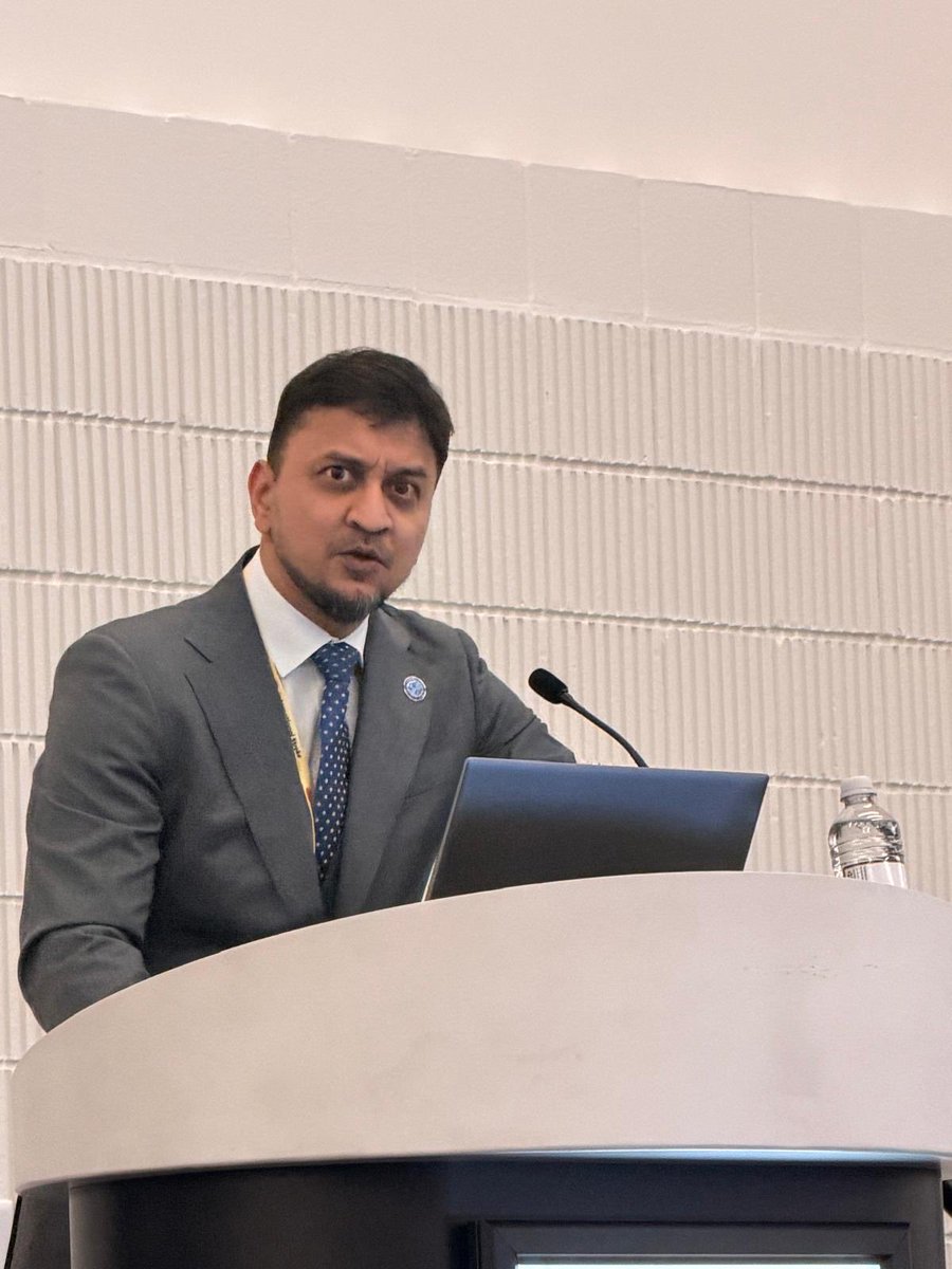 FMSiddiquiMD's tweet photo. Honored to moderate a @MThrombectomy session at #ISC  with Dr. Dileep Yavagal @dyavagal :
“Train, Advocate, Measure, Repeat – Expanding Global Access to Thrombectomy.” Incredible insights from Drs. Fawaz Al-Mufti @almuftifawaz , Kaiz Asif, Xiaochuan Huo, Hiroshi Yamagami, Atilla Özcan Özdemir & P. N. Sylaja on building sustainable global stroke systems. 🌍🧠

#Stroke #Thrombectomy #GlobalHealth #Neurointervention