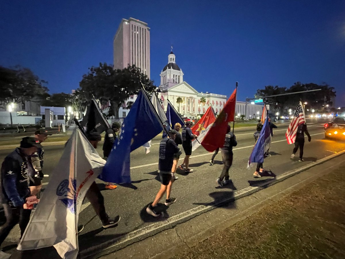 FLVetsAffairs's tweet photo. They're off this morning for the @HonorRemember 170-mile, three-day 6th Annual Florida Run for the Fallen from Tallahassee to Jacksonville. Remembering our Gold Star Families. Never forget! #Run4Fallen #HonorRemember #FLVets๐บ๐ธ https://t.co/A8njcDuV5X