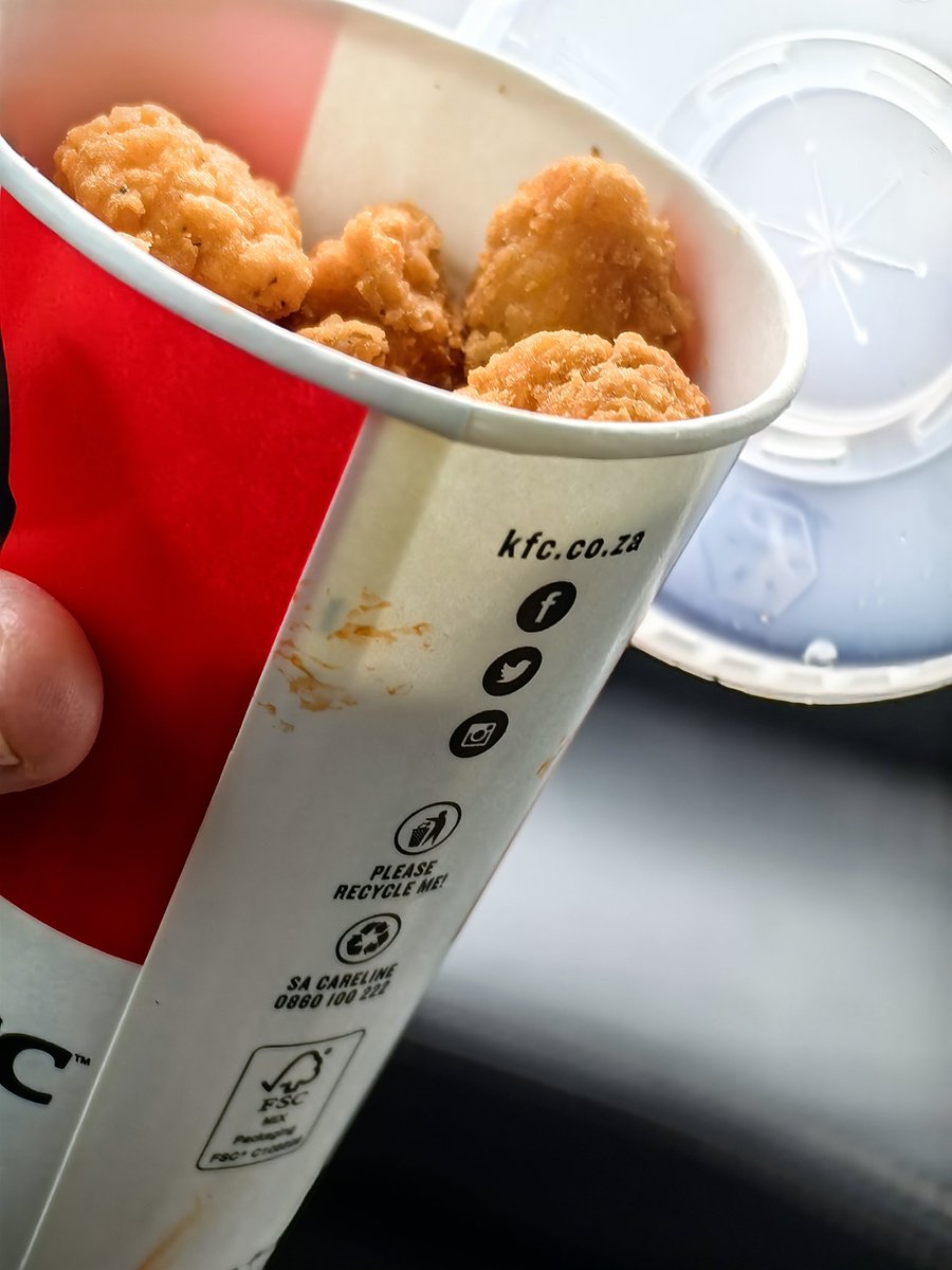 NATALIE_GOV's tweet photo. Is this how kfc pops are now served? Used cups and terrible tasting food. https://t.co/byGtDYF70K