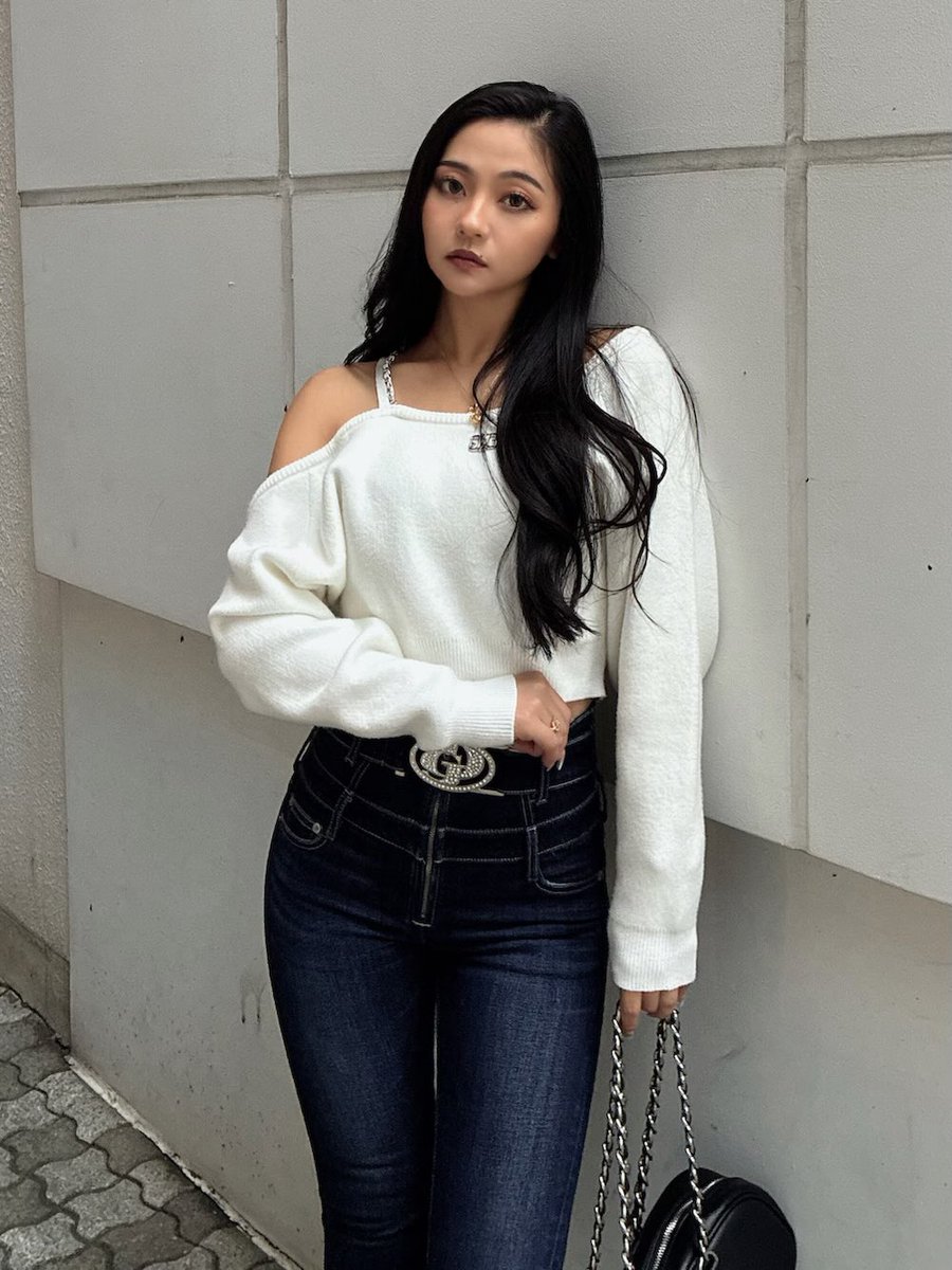 met_denim's tweet photo. 美人店員のharukaさん https://t.co/tkENtetcsU