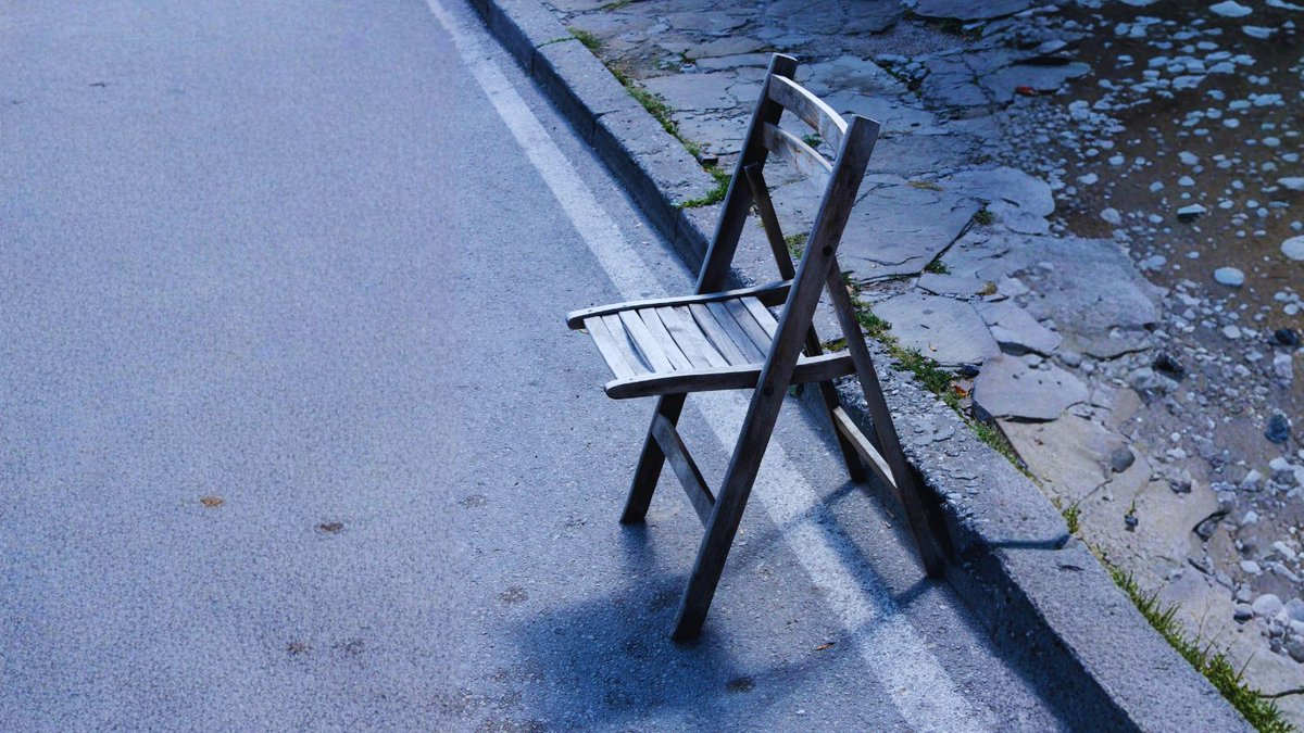 The usual rule for a parking space is, “You leave it you lose it.” Not always.

Today’s econlife blog: econlife.com/2026/02/parkin…

#econlife