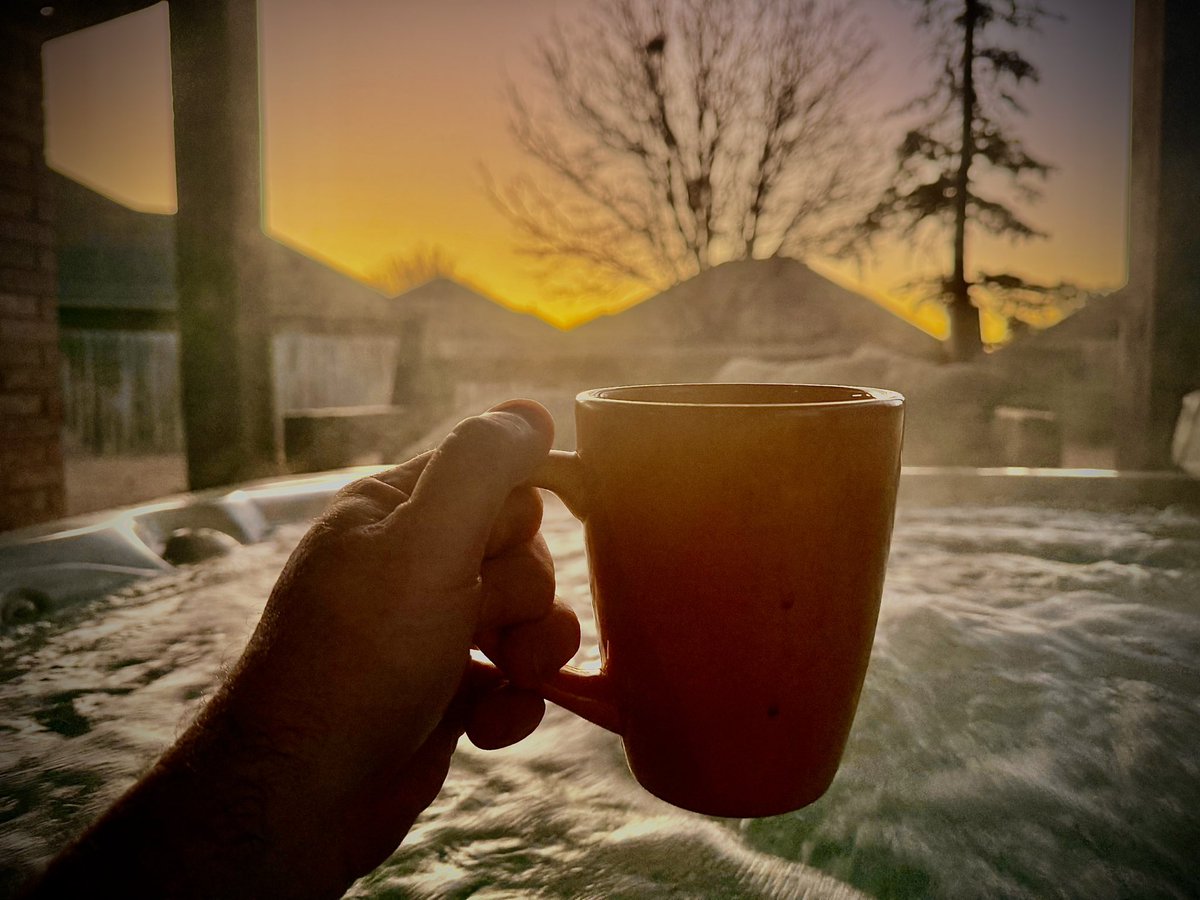 Leisuresuit Landman tweet media